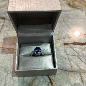 Sapphire ring